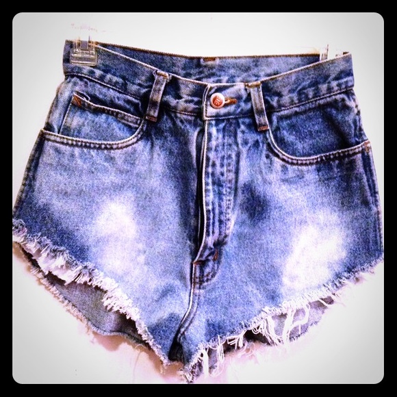 Renewed vintage cut off shorts