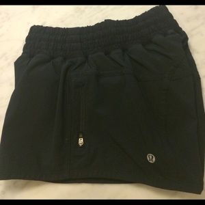 Lululemon tracker shorts, size 4