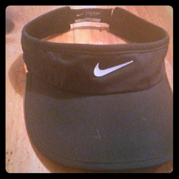 Nike dri-fit visor