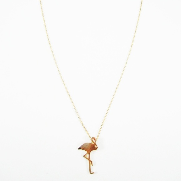 🎉NWT Delicate Flamingo Pendant Necklace in Gold - Picture 3 of 3