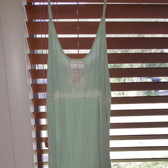 Green VS slip and pink dress bundle