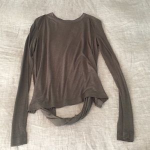 Long sleeve open back shirt