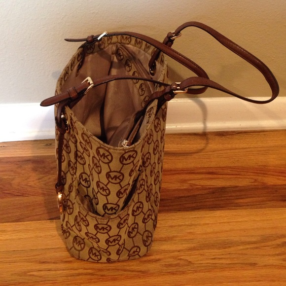 Michael kors tan tote - Picture 3 of 4