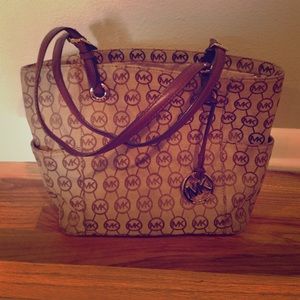 Michael kors tan tote