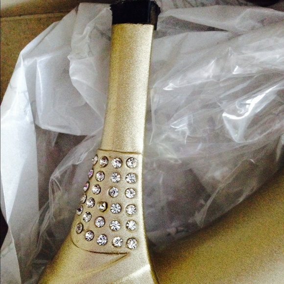 Prom shoes 👠 - Picture 2 of 3