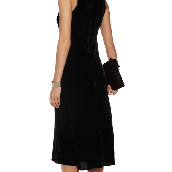 🌹STAPLE MIDI BLACK VELVET DRESS🌹 - Picture 2 of 7