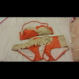 Gianni BiNI bikini  one top two bottoms size large