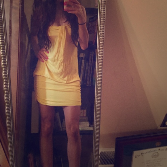 Sexy yellow party dress ☀️