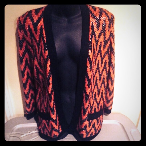 Vtg MARIE GRAY for St John  red black blazer sz 8