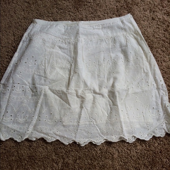 Sold Max studio white eyelet skirt sz 6