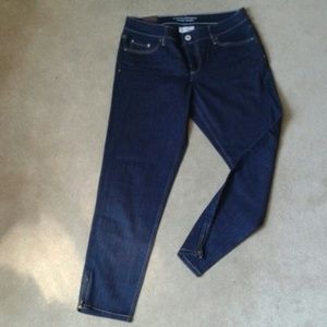 BR Classic Skinny Jeans
