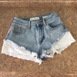 Bullhead high waisted Denim shorts
