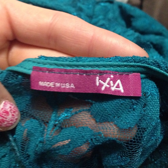 Blue lace dress - Picture 4 of 4