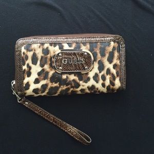 Guess Wallet