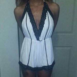 White and black backless detailed romper