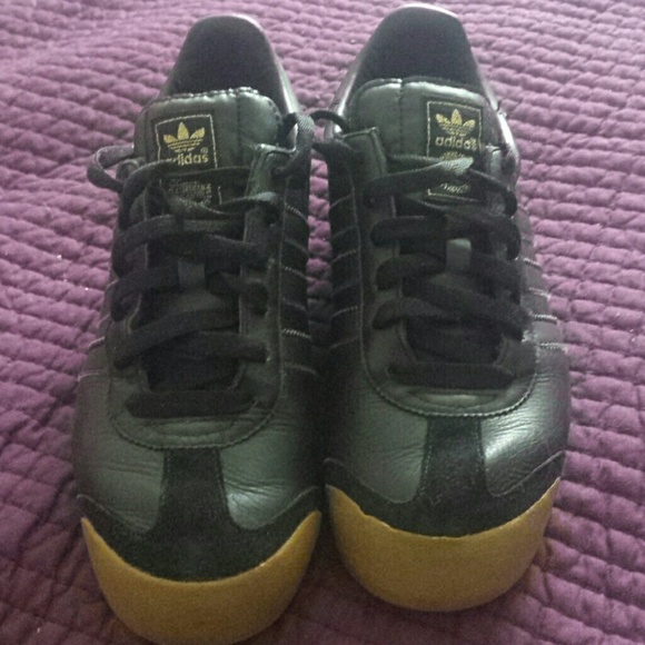 CLEARANCE! Adidas Samoa
