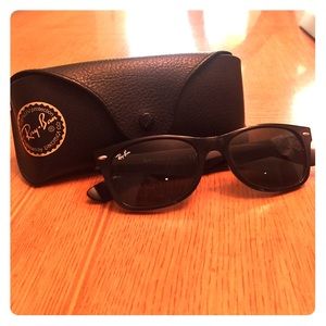 Ray-Ban Wayfarer Sunglasses