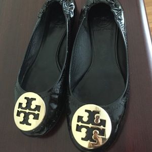 Tory burch black shoes!