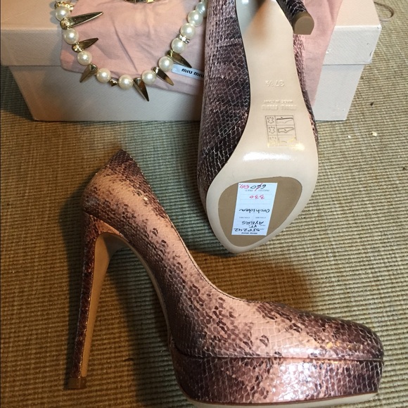 MIU MIU pink snake pumps - Picture 3 of 4