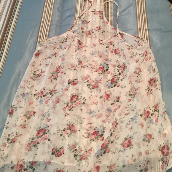 Flower prong tank top