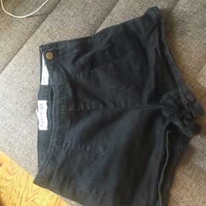 Black highwaist shorts