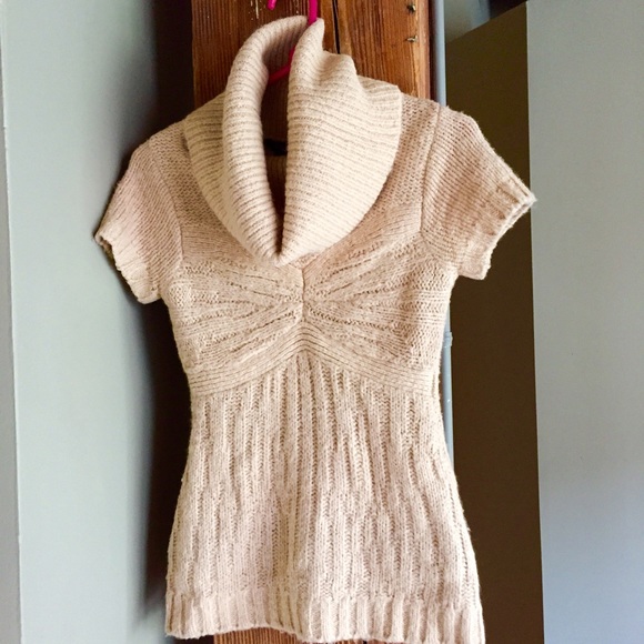 BCBG Maxazria sweater top