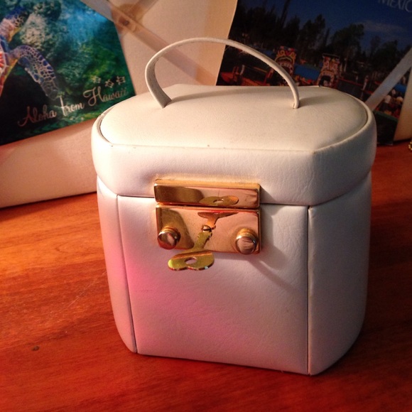 Small White Travel Jewelry Case