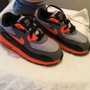 Gently used Nike Airmax for children