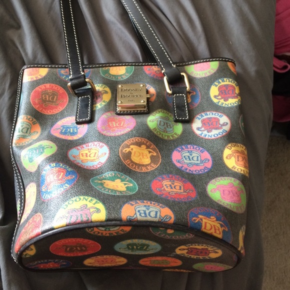 Black Dooney & Burke bucket bag