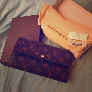 Louis Vuitton Sarah Wallet