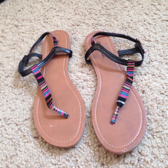 Wet Seal size 10 sandals