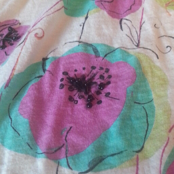 Beautiful flower splatter tee1x - Picture 3 of 4