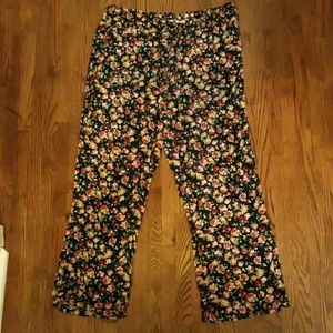 Cute and comfy floral pants