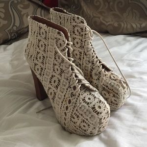 Jeffery Campbell Litas