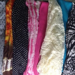 Scarf Bundles!! 🎀