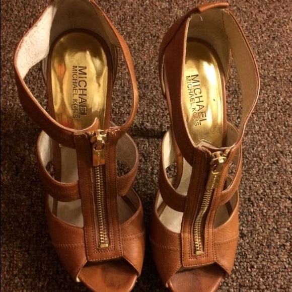 PRICE DROP Michael Kors Platform 'Berkley' Pump