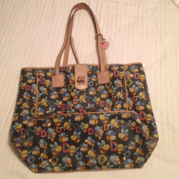 Large Dooney and Bourke Tote