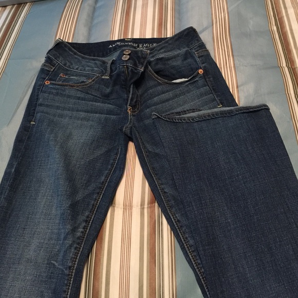 Dark blue American eagle jeans