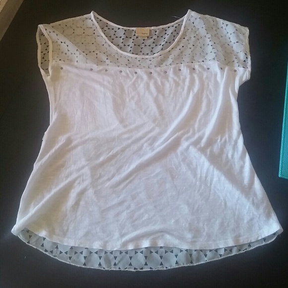 DAYTRIP MEDIUM CUTE WHITE SHIRT