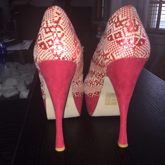 Platform Peep Toe Pumps - Picture 2 of 4