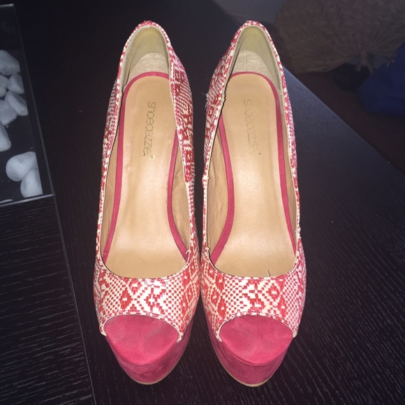 Platform Peep Toe Pumps - Picture 4 of 4