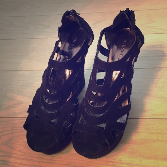 Maiden Girl Platform
