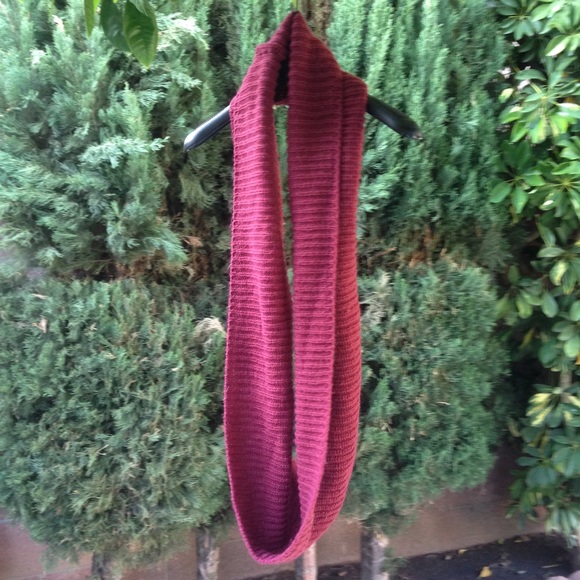 Infinity scarf - Picture 2 of 2