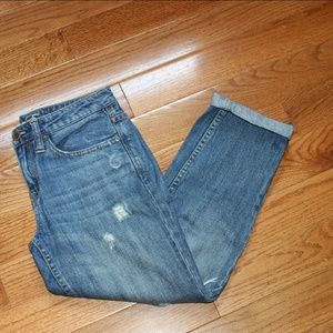 Distresses Boyfriend Jeans