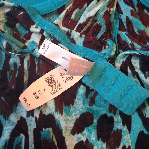 Victoria's Secret Very Sexy Push-up Tank - Picture 3 of 4