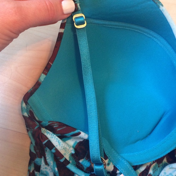 Victoria's Secret Very Sexy Push-up Tank - Picture 4 of 4