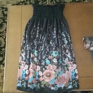 Floral strapless dress