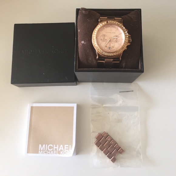 Michael Kors Watch - Picture 2 of 2