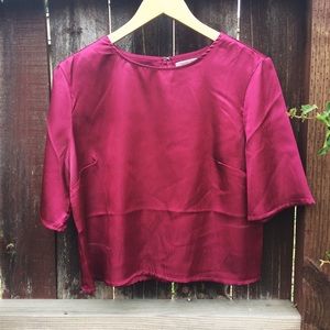 Satin magenta crop top