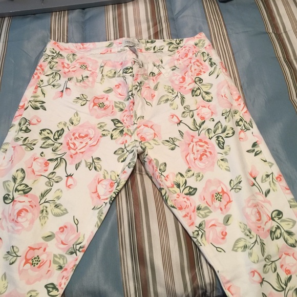 Flower print pants